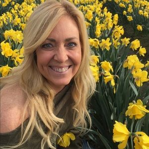 Meet your Posher, Debra